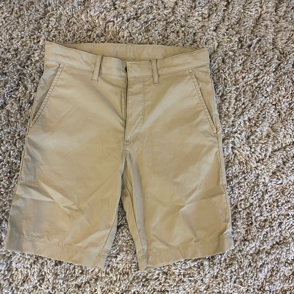 Boys Crewcuts shorts in size 8. Excellent condition!